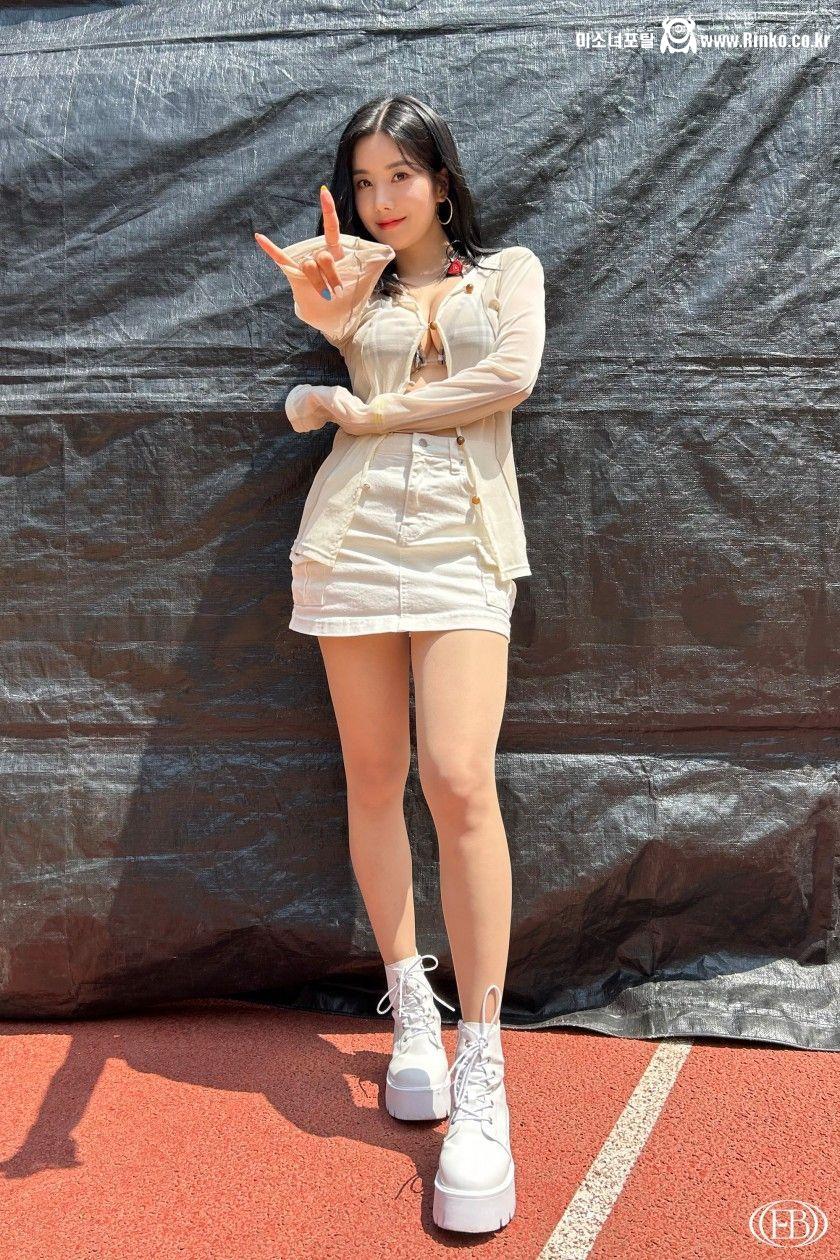 권은비 워터밤 비하인드 포토