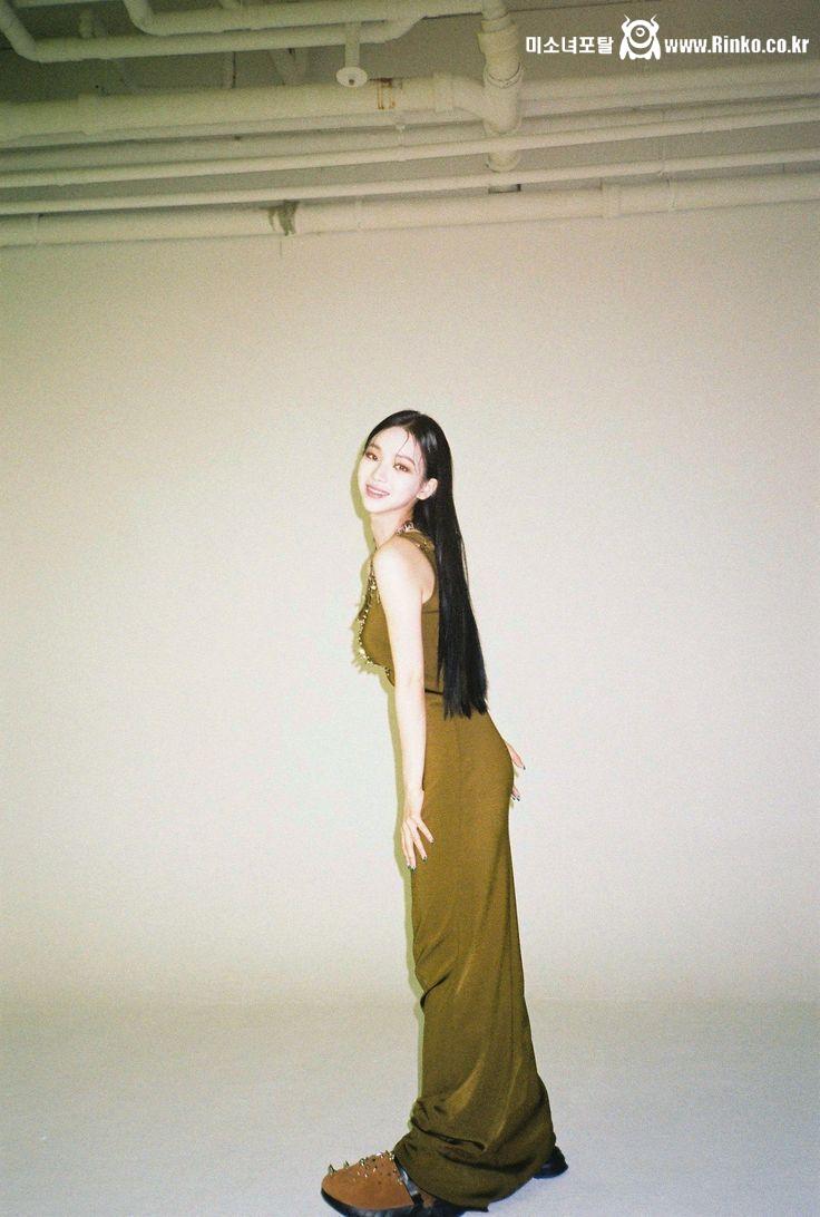 드레스가 너무 잘어울리는 에스파 리더 카리나