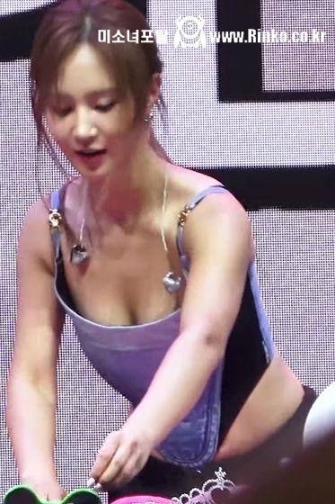 팬미팅 하는 소녀시대 유리