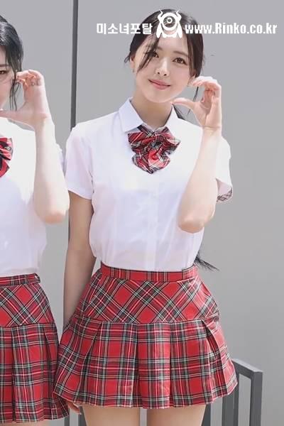 교복핏 아는형님 출근길 ITZY 유나