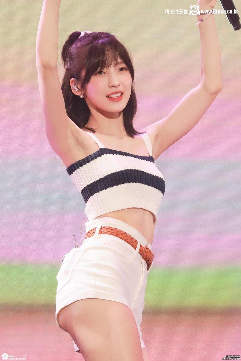 더운 날 수분 충전 오마이걸 아린