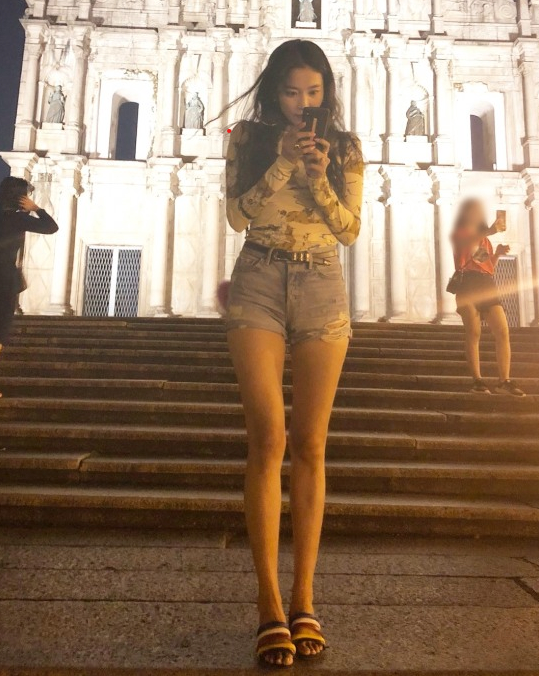 실물이 장난 아니라는 오윤아 비율