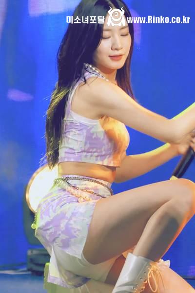 크롭탑 옆트임 치마 우아! 우연