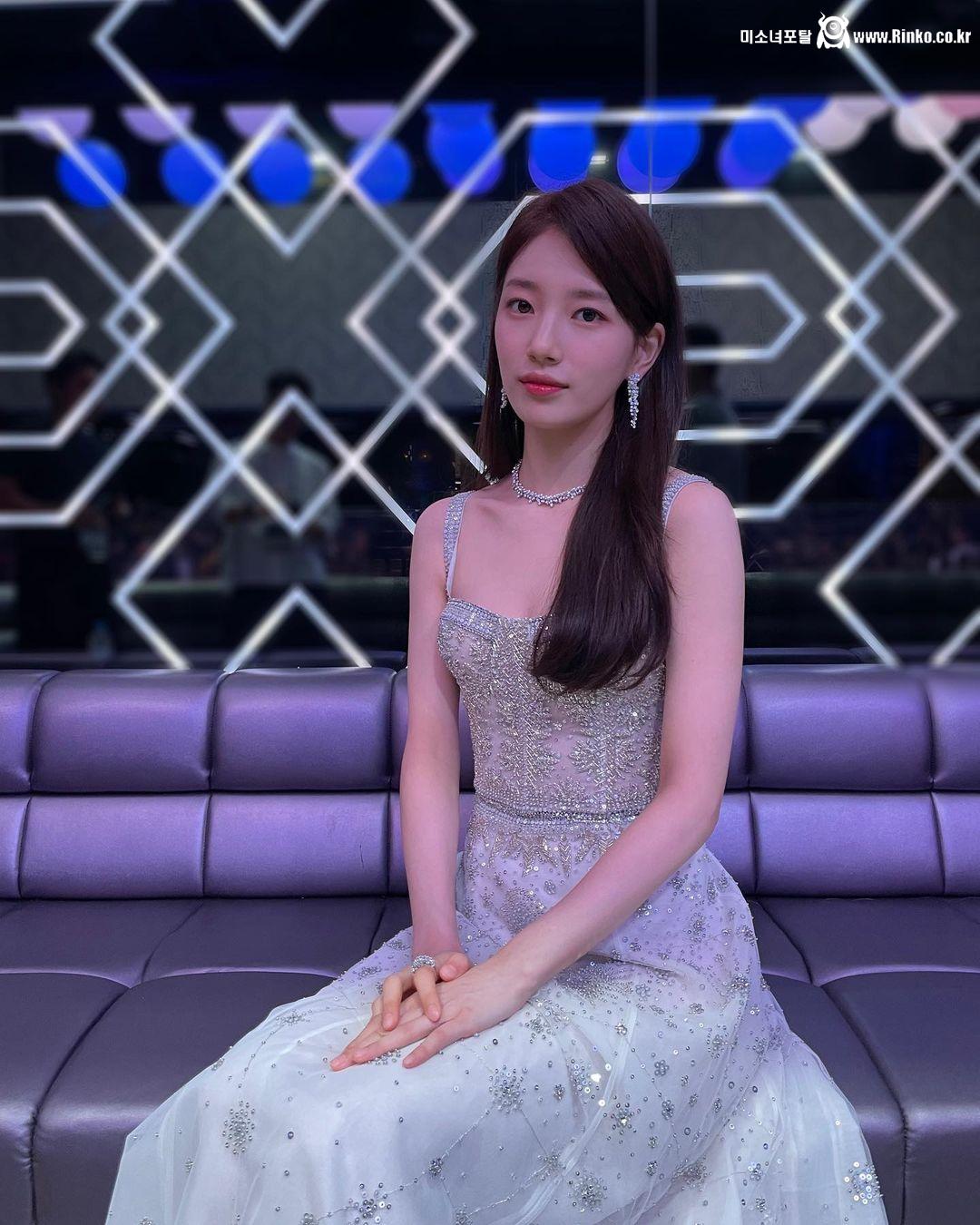 수지 소속사 인스타 (청룡영화제)