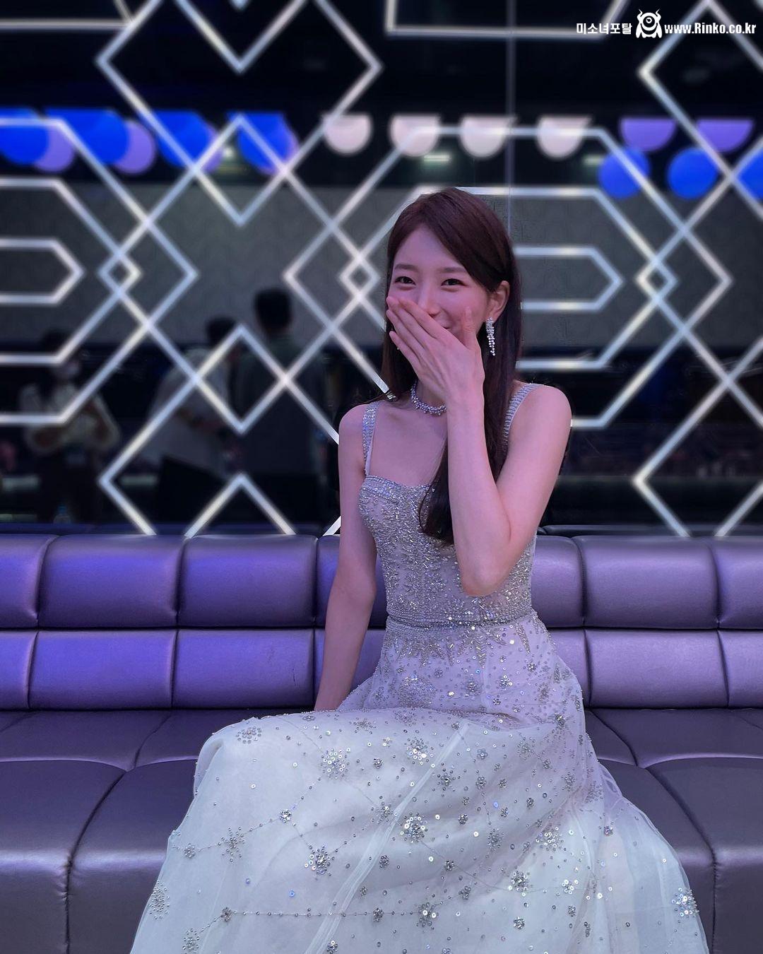 수지 소속사 인스타 (청룡영화제)