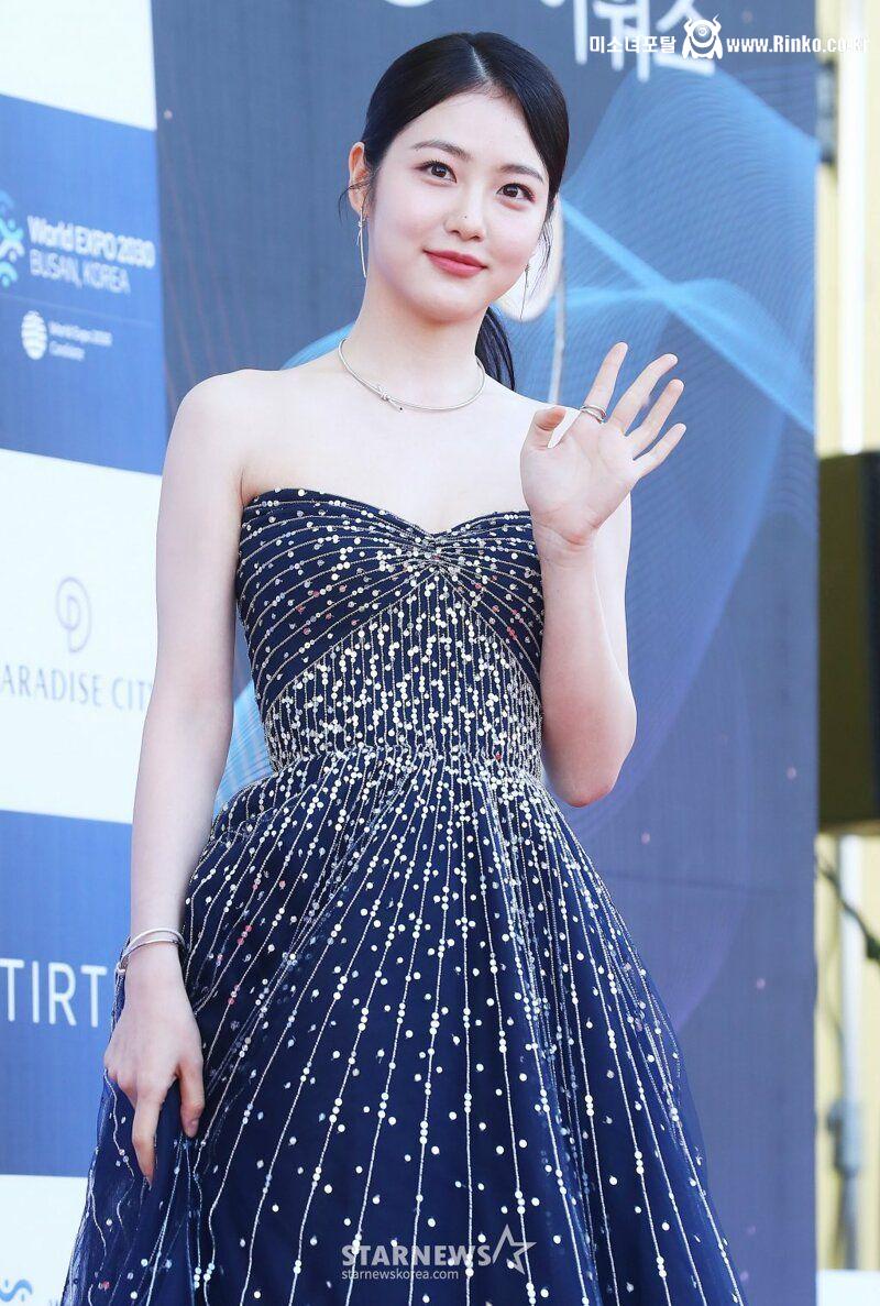 신예은 청룡 시리즈 어워즈 레드카펫