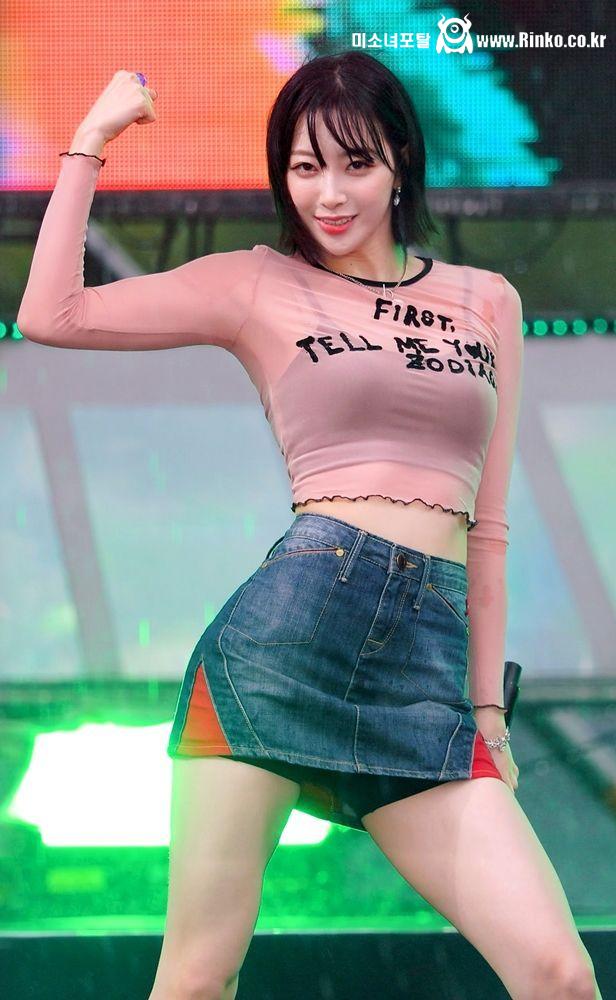 비에 젖은 시스루 하이키 리이나