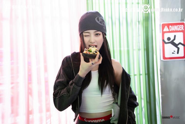 르세라핌 굽네치킨 CF 비하인드