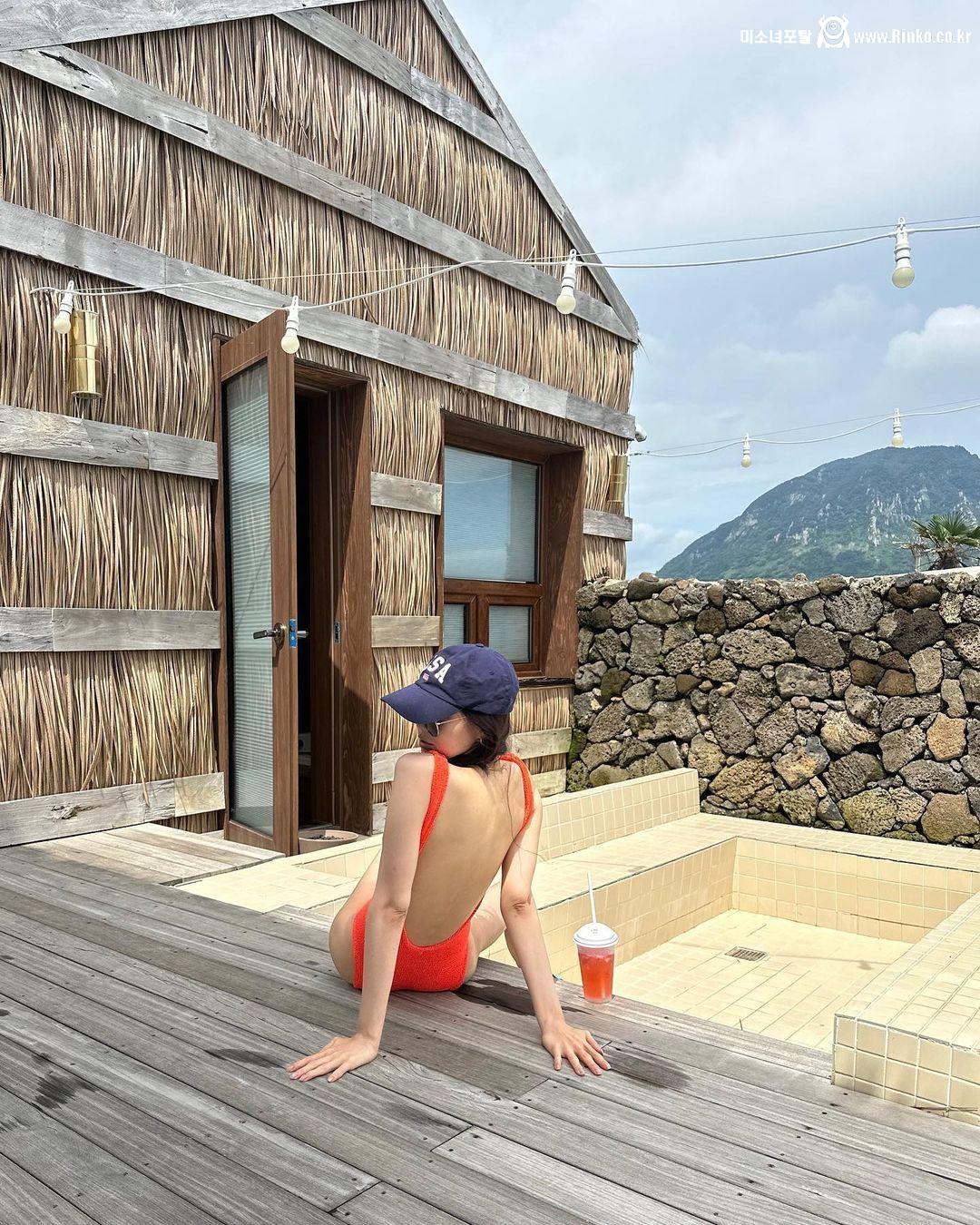 인스타 손나은 수영복