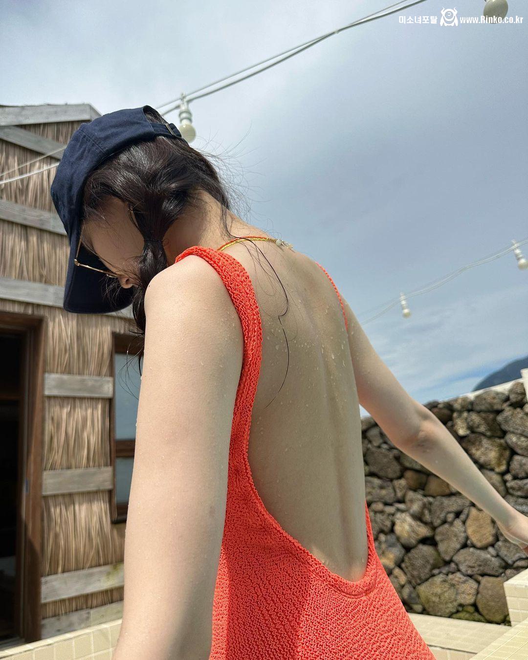 인스타 손나은 수영복