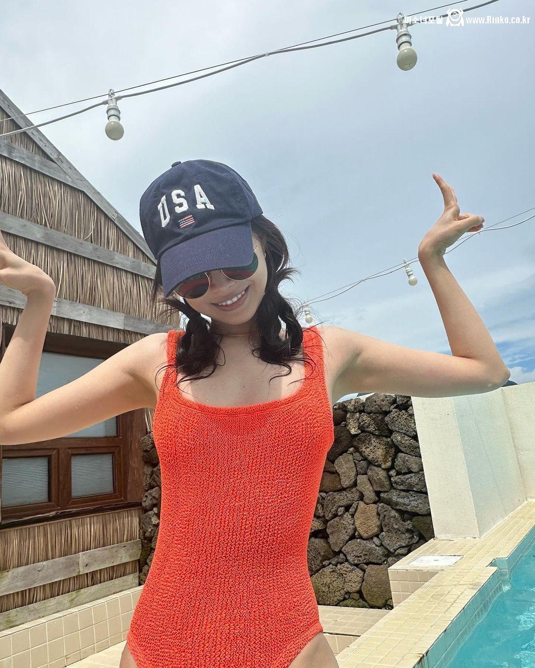 인스타 손나은 수영복