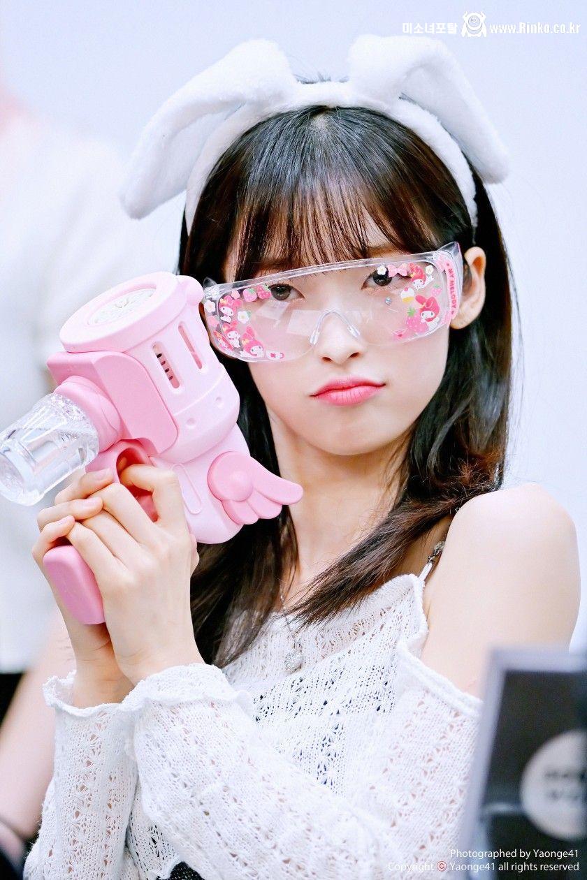 여름이 들리는 흰핫팬츠 오마이걸 아린