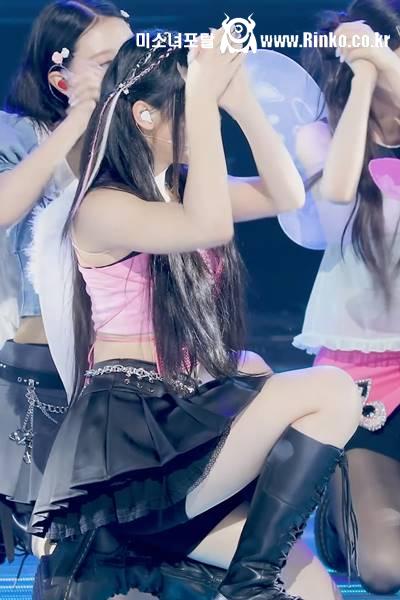 반짝이 민소매 숏 레깅스 뉴진스 하니