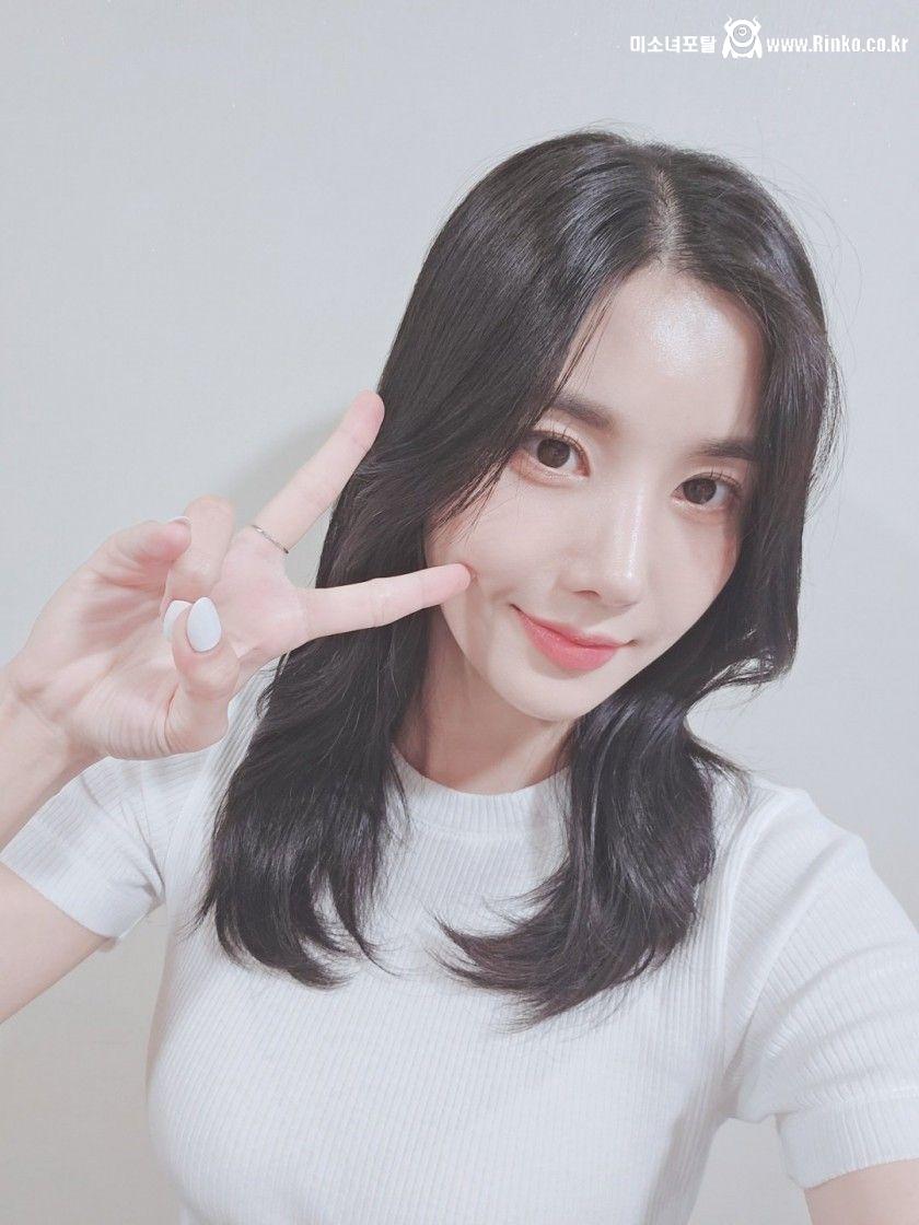 골지 티셔츠 묵직한 출근길 권은비