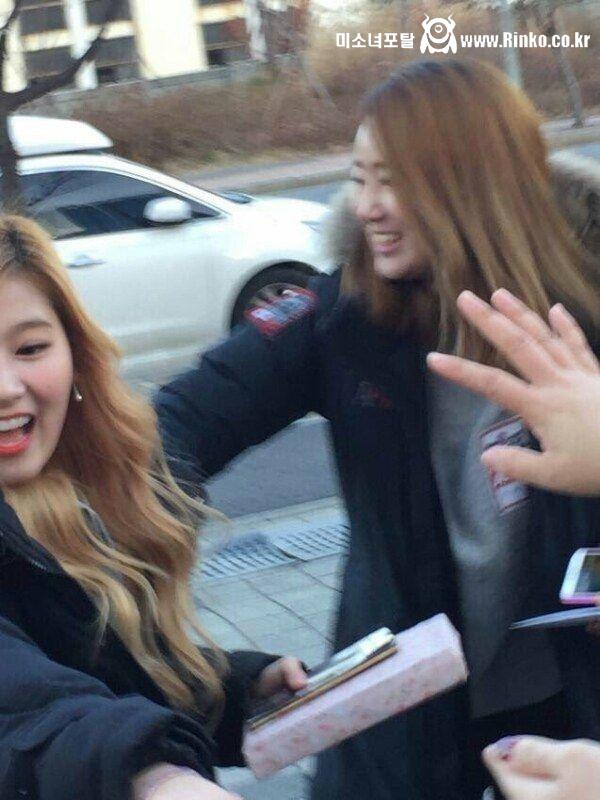 저항 없이 받아가는 사나