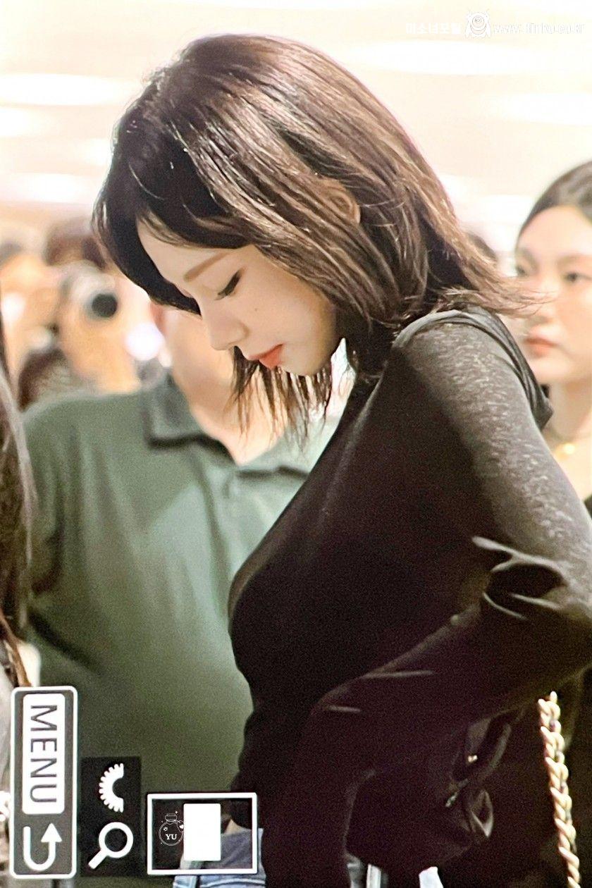 어제자 중단발 시스루 셔츠 공항패션 에스파 카리나