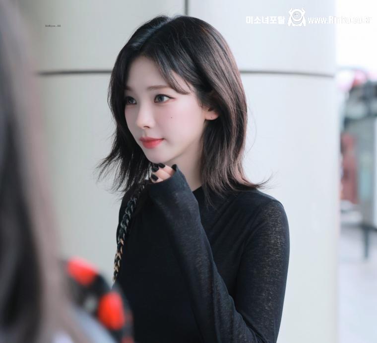 어디에서도 빛이 나는 카리나