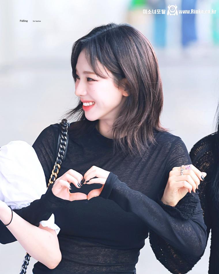 어디에서도 빛이 나는 카리나