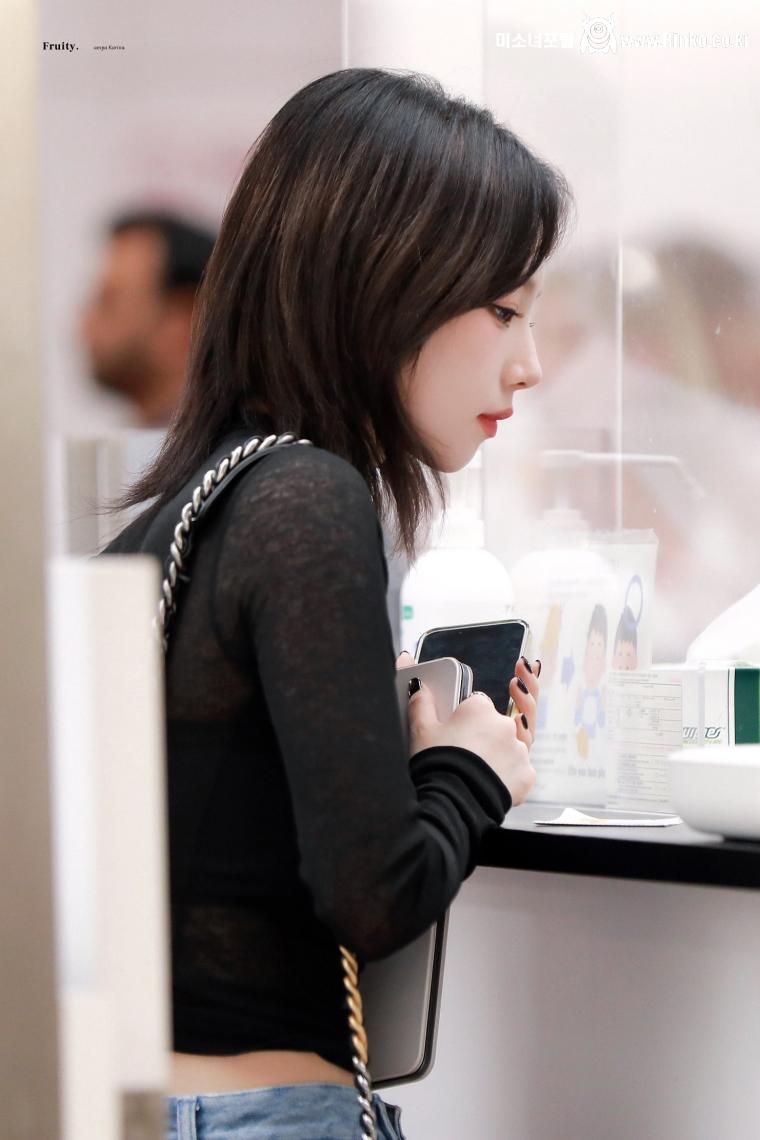 어디에서도 빛이 나는 카리나