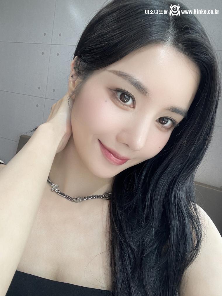 시원한 블랙원피스 한일 워터밤 통합우승자의 위엄 권은비 - 팬미팅