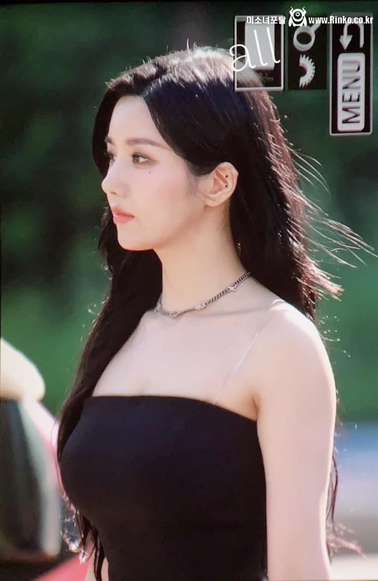 시원한 블랙원피스 한일 워터밤 통합우승자의 위엄 권은비 - 팬미팅