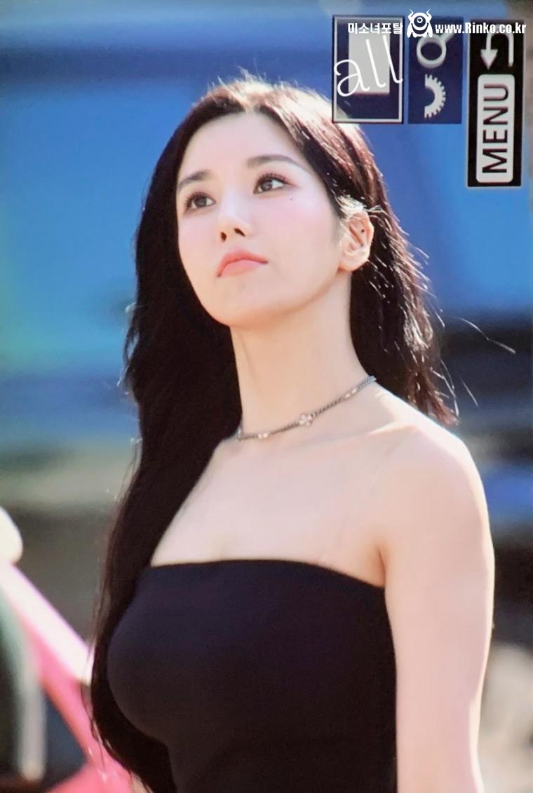 시원한 블랙원피스 한일 워터밤 통합우승자의 위엄 권은비 - 팬미팅