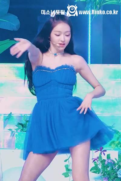 파란 오프솔더 미니 드레스 오마이걸 유아