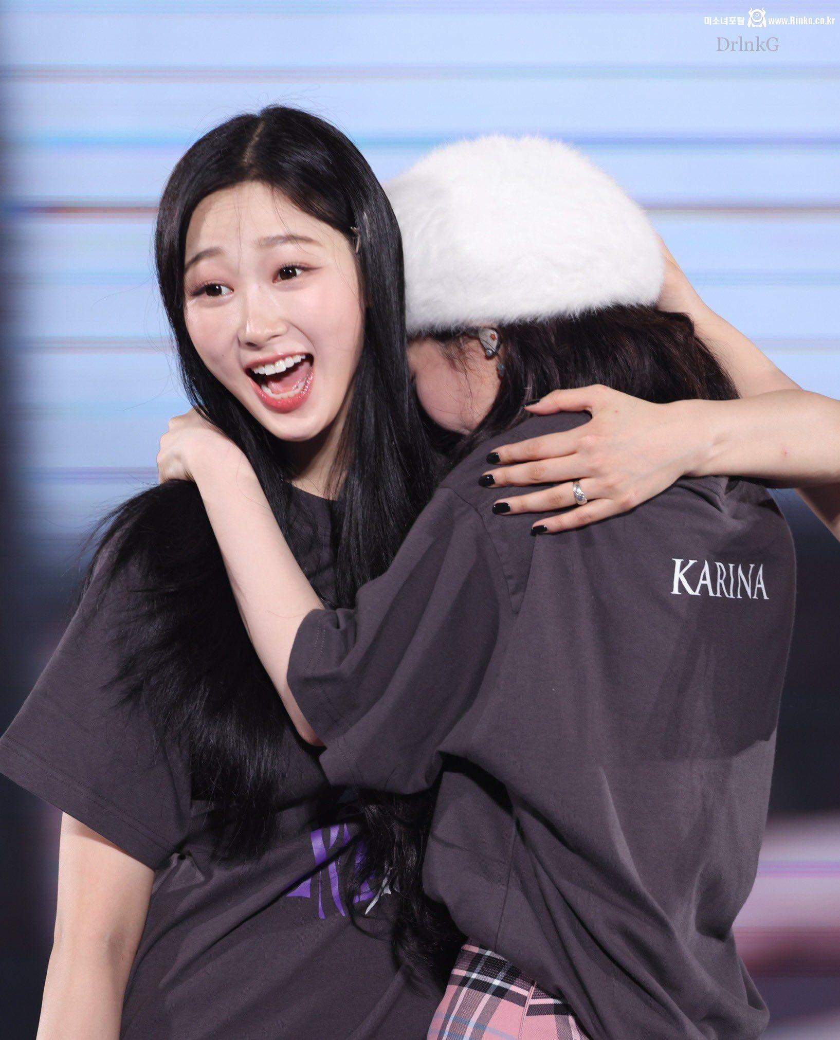 콘서트에서 결국 눈물 흘린 카리나