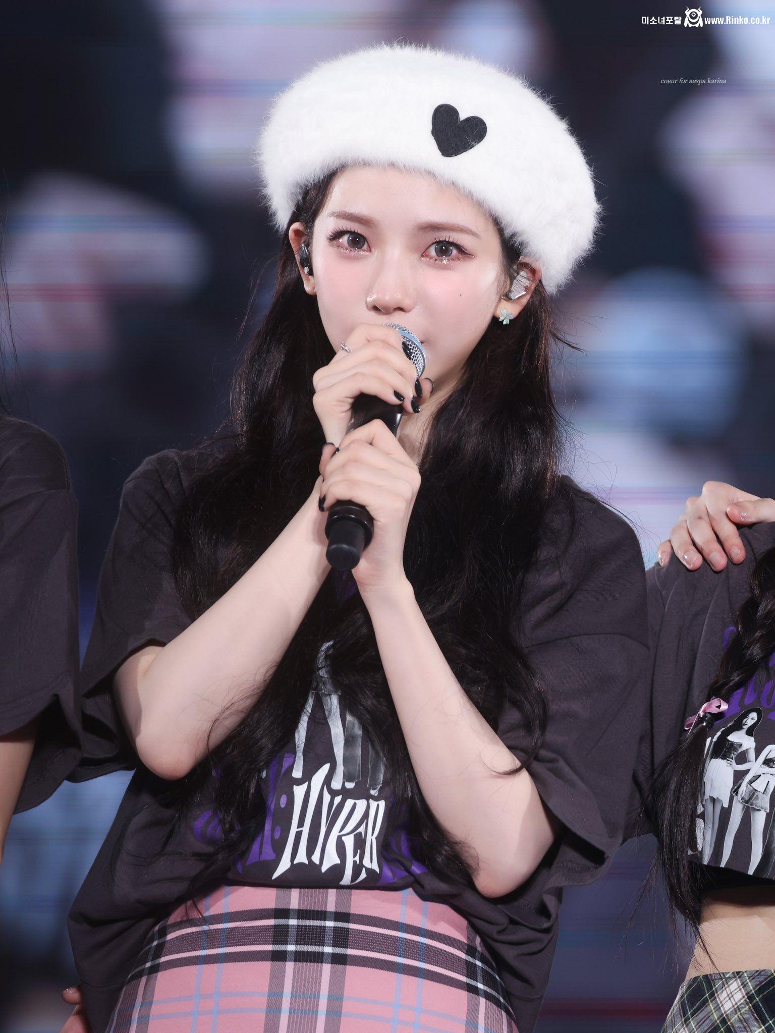 콘서트에서 결국 눈물 흘린 카리나