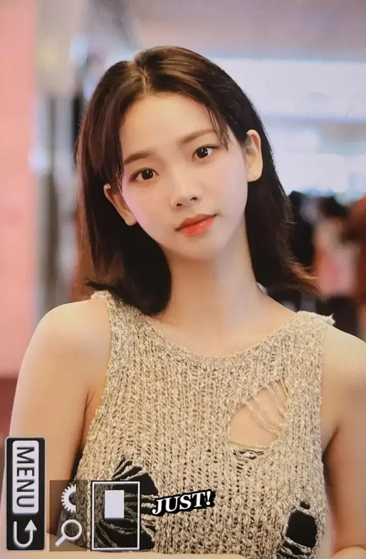 최근에 화장법 바꿨다는 입국하는 카리나 미모