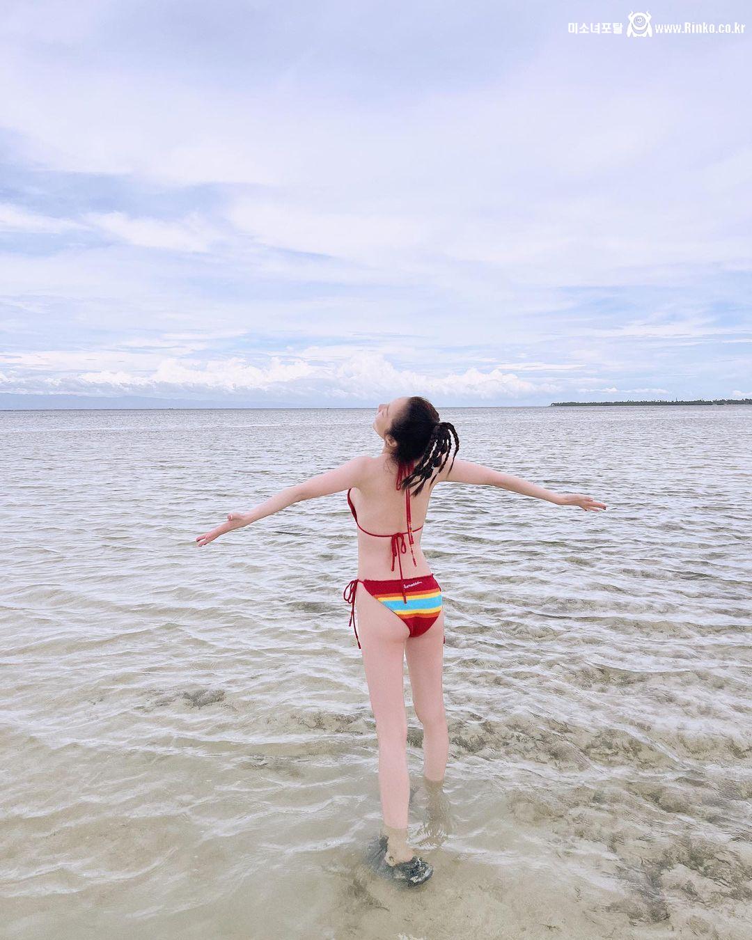 인스타 산다라박 비키니