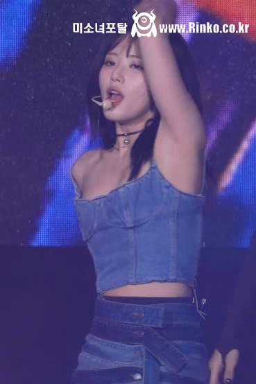 컵 달린 청 민소매 블랙 바이크 쇼츠 프로미스나인 박지원