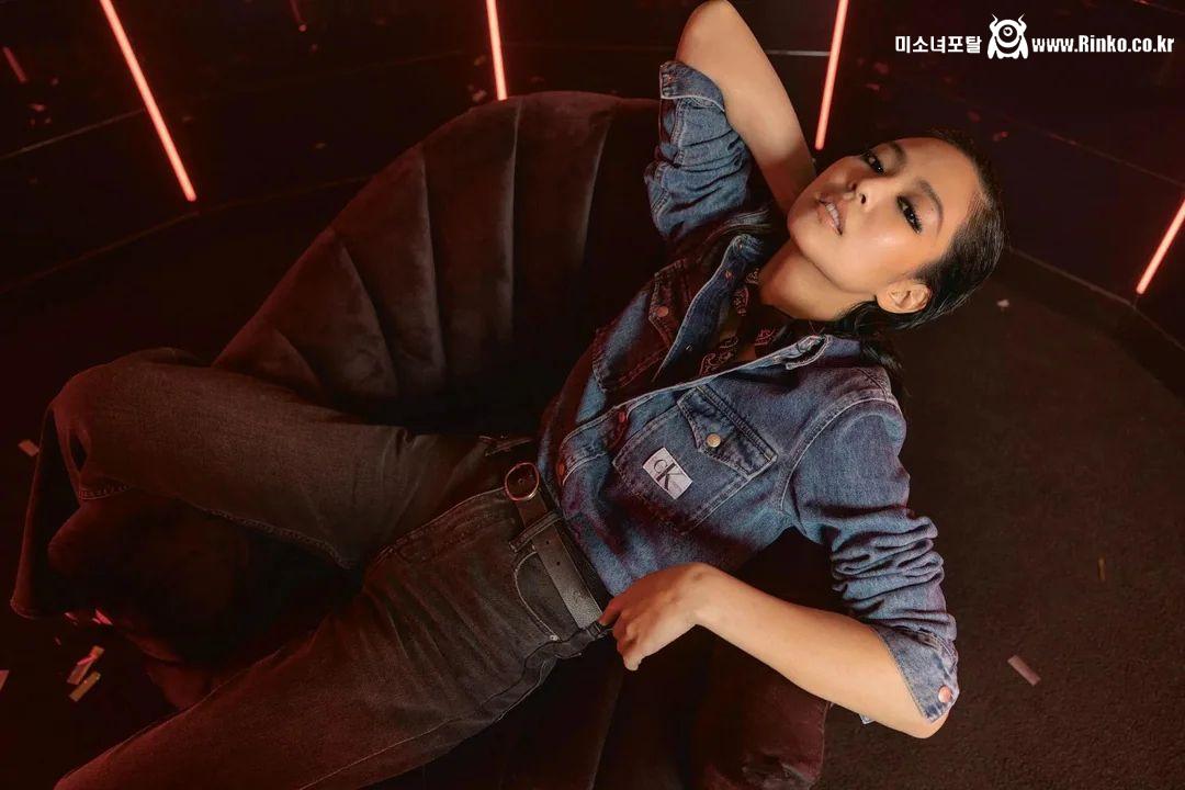 블랙핑크 제니 캘빈클라인 속옷 화보