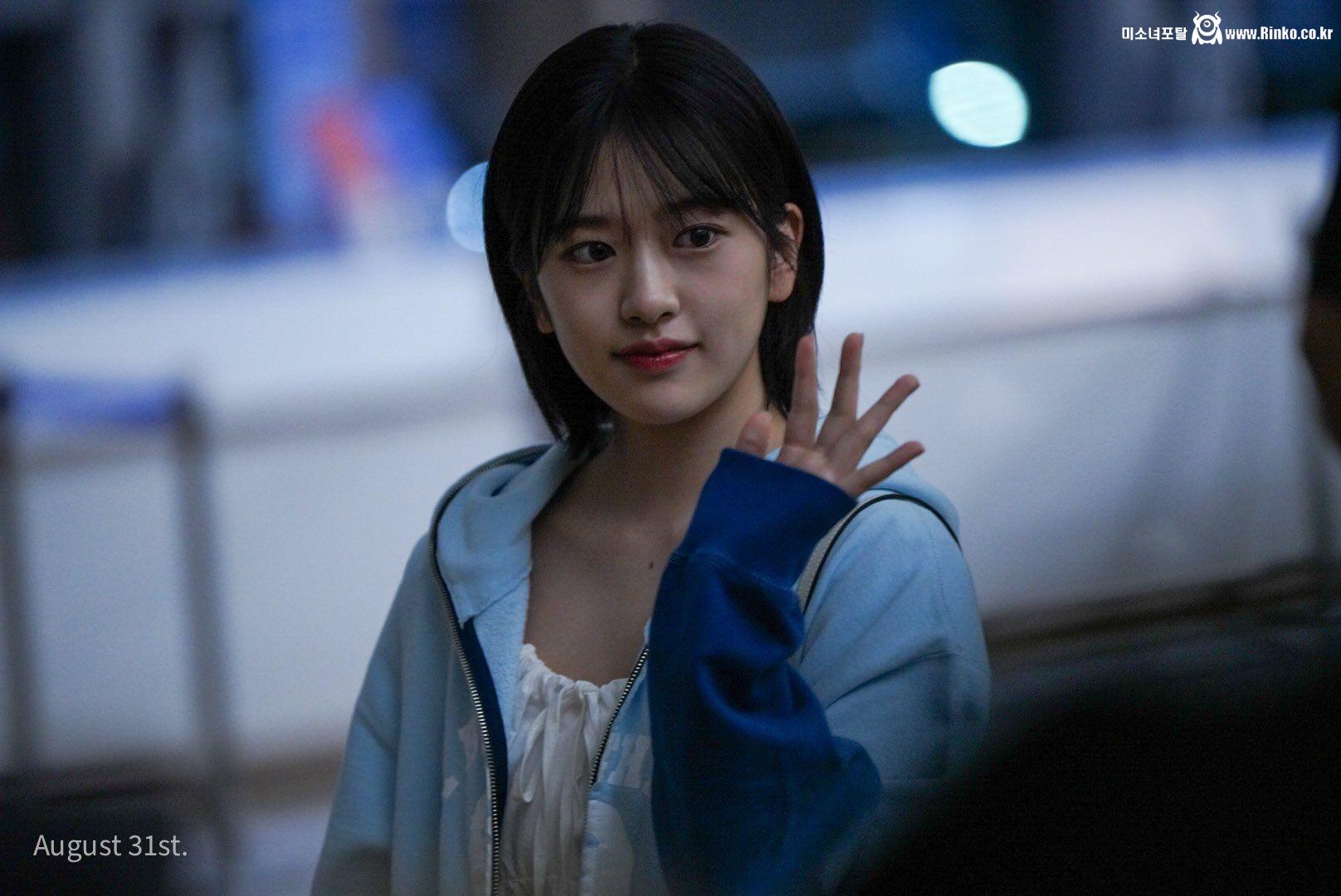 단발 머리도 잘 어울리는 안유진