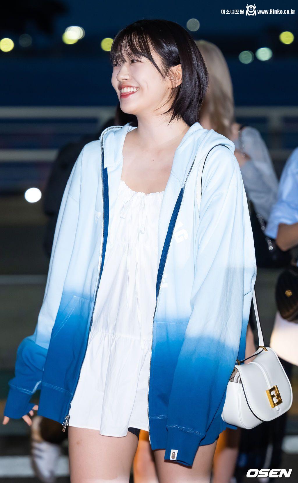 단발 머리도 잘 어울리는 안유진