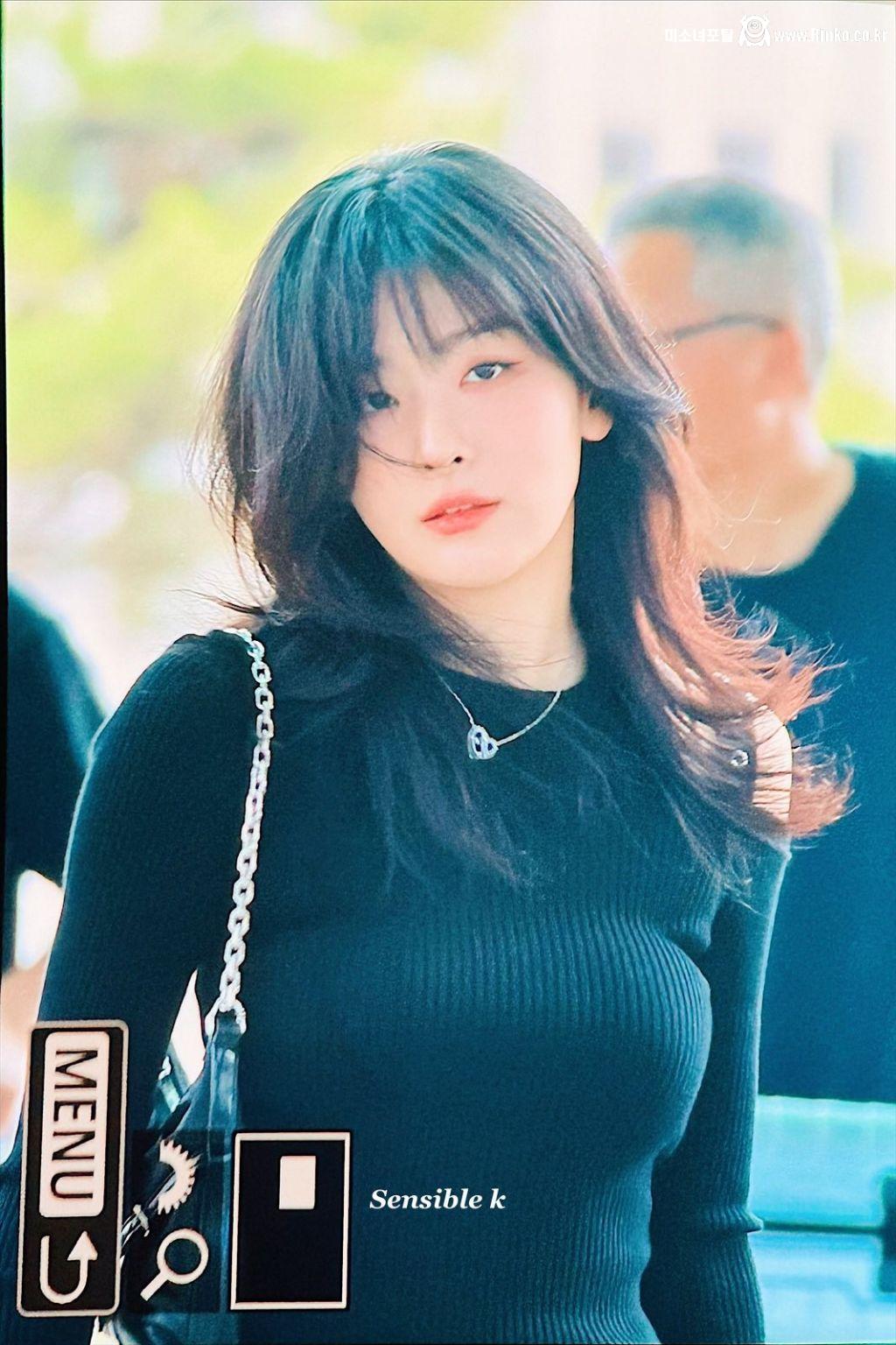 새로 바뀐 헤어스타일이 잘 어울린다는 레드벨벳 슬기