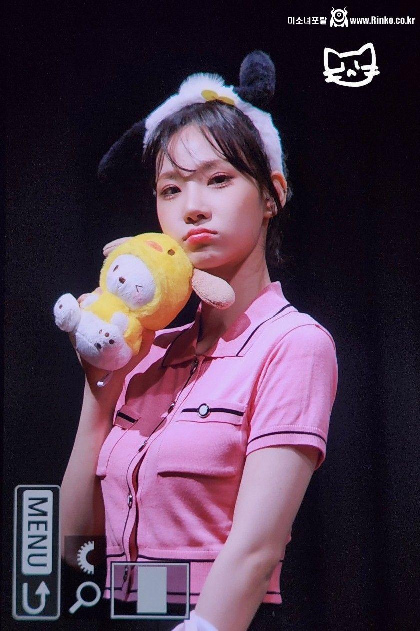 테니스치마 엉밑살 살짝 트리플에스 김나경