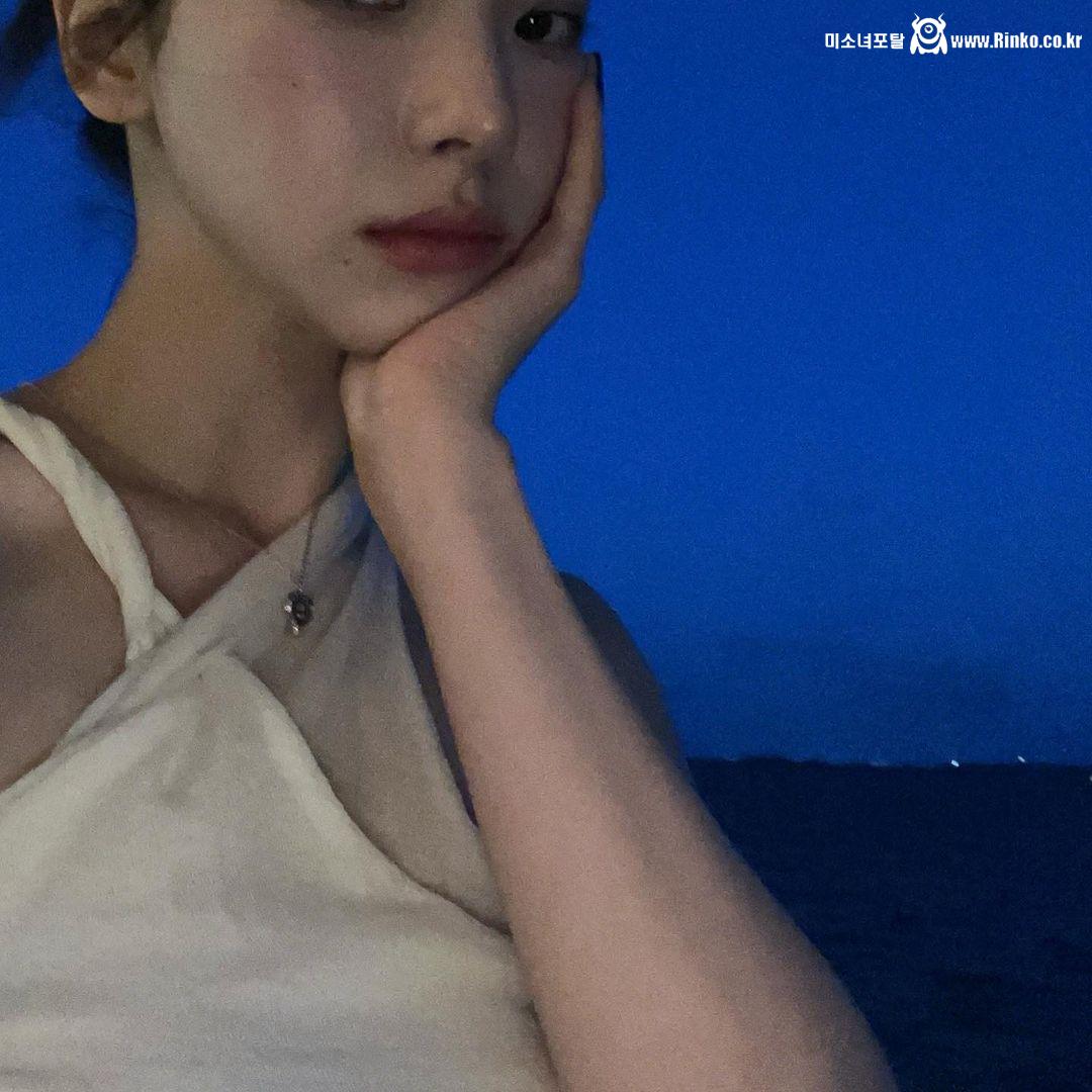 막 찍어도 예쁜 카리나