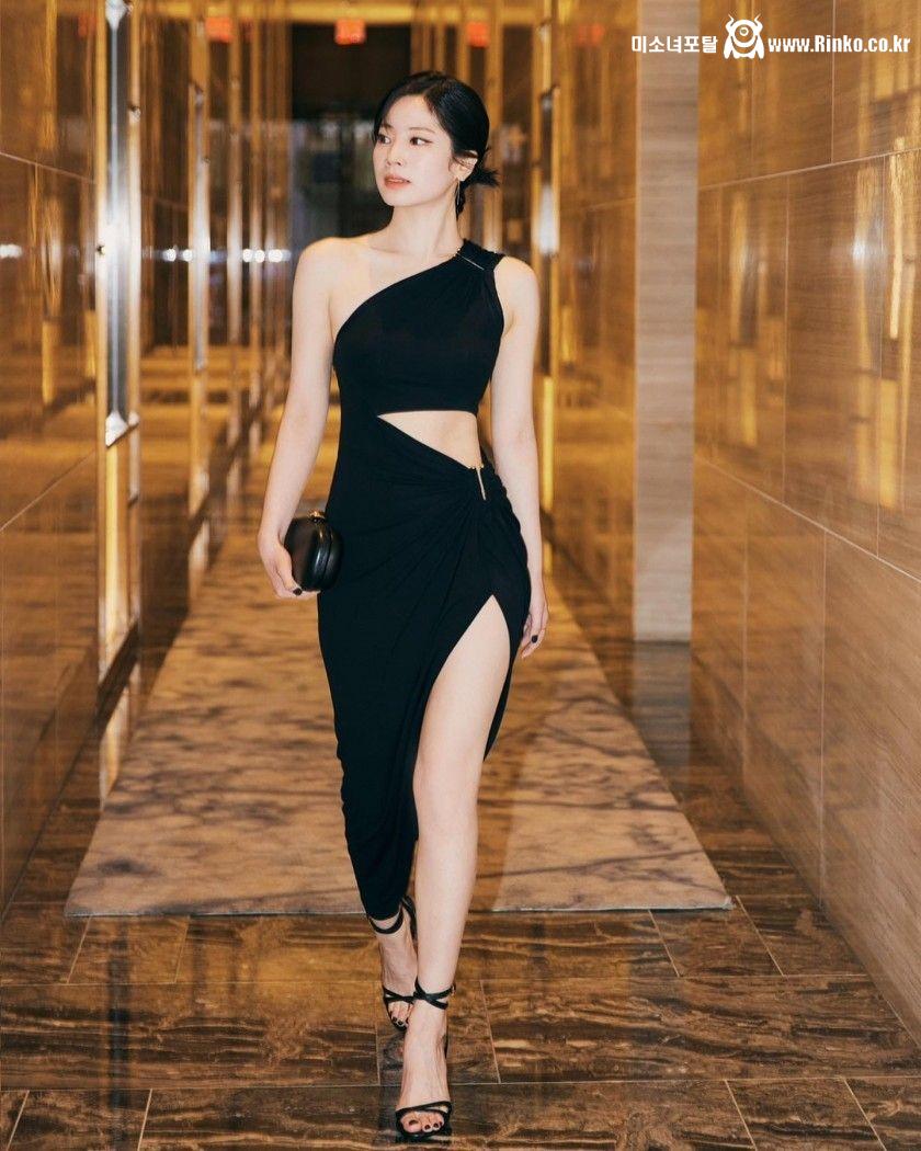 골반 핏 블랙 드레스 트와이스 다현