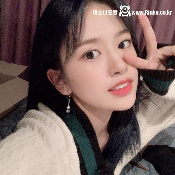 안유진 생일 기념 랜덤 움짤 사진