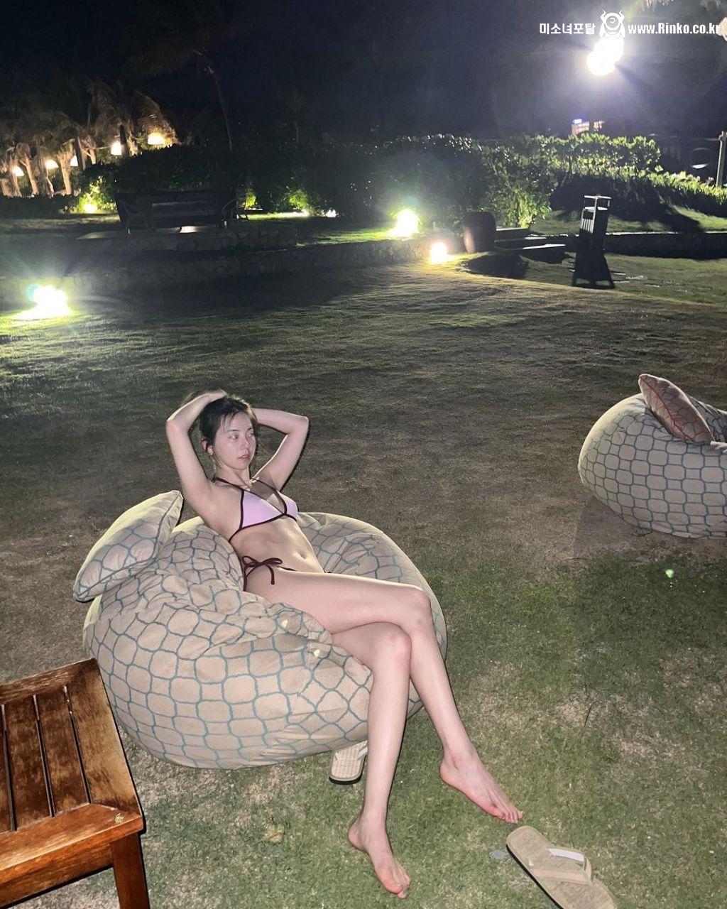 수영복 입은 안소희