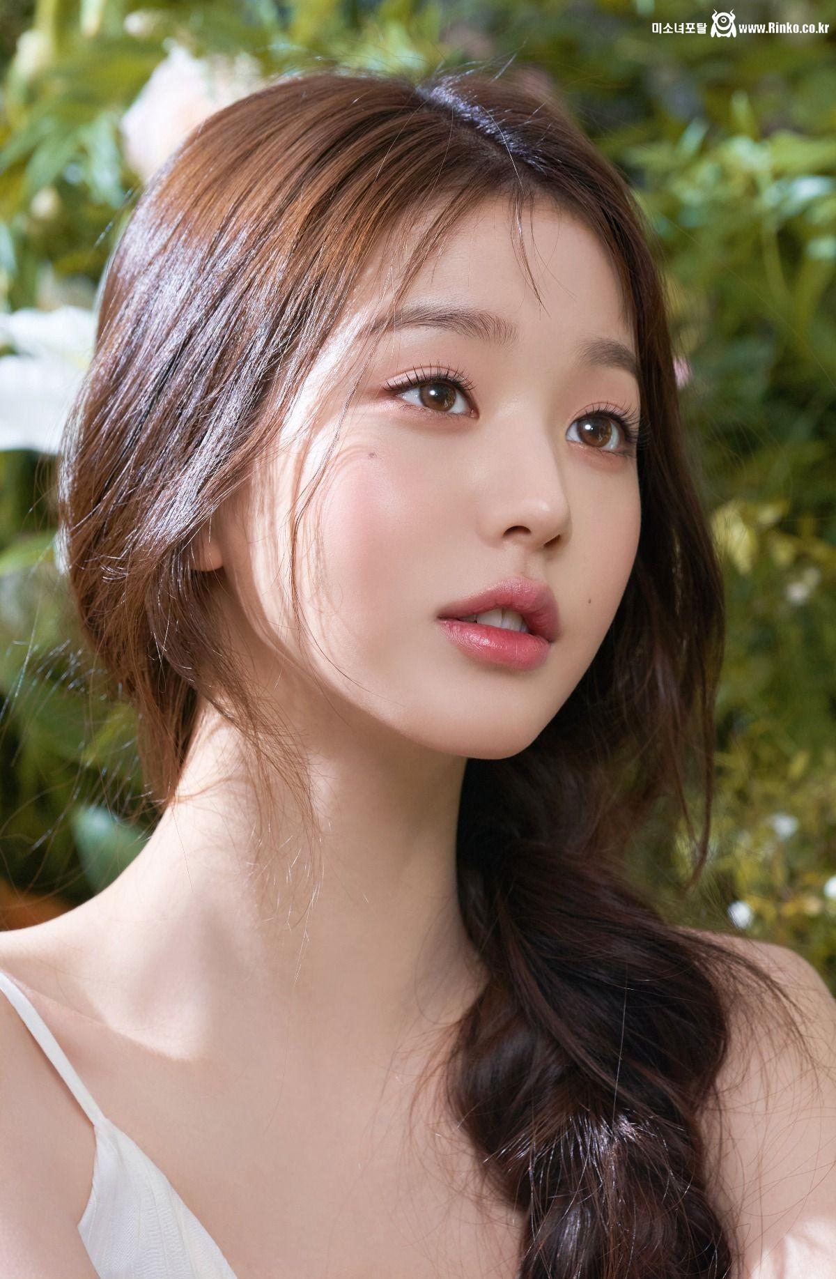 장원영 얼굴을 최대치로 담아낸다는 반응이 많은 브랜드