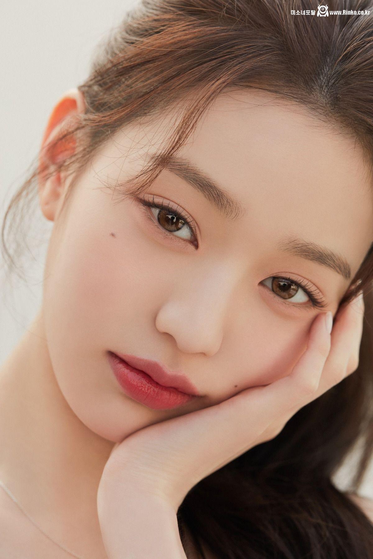 장원영 얼굴을 최대치로 담아낸다는 반응이 많은 브랜드