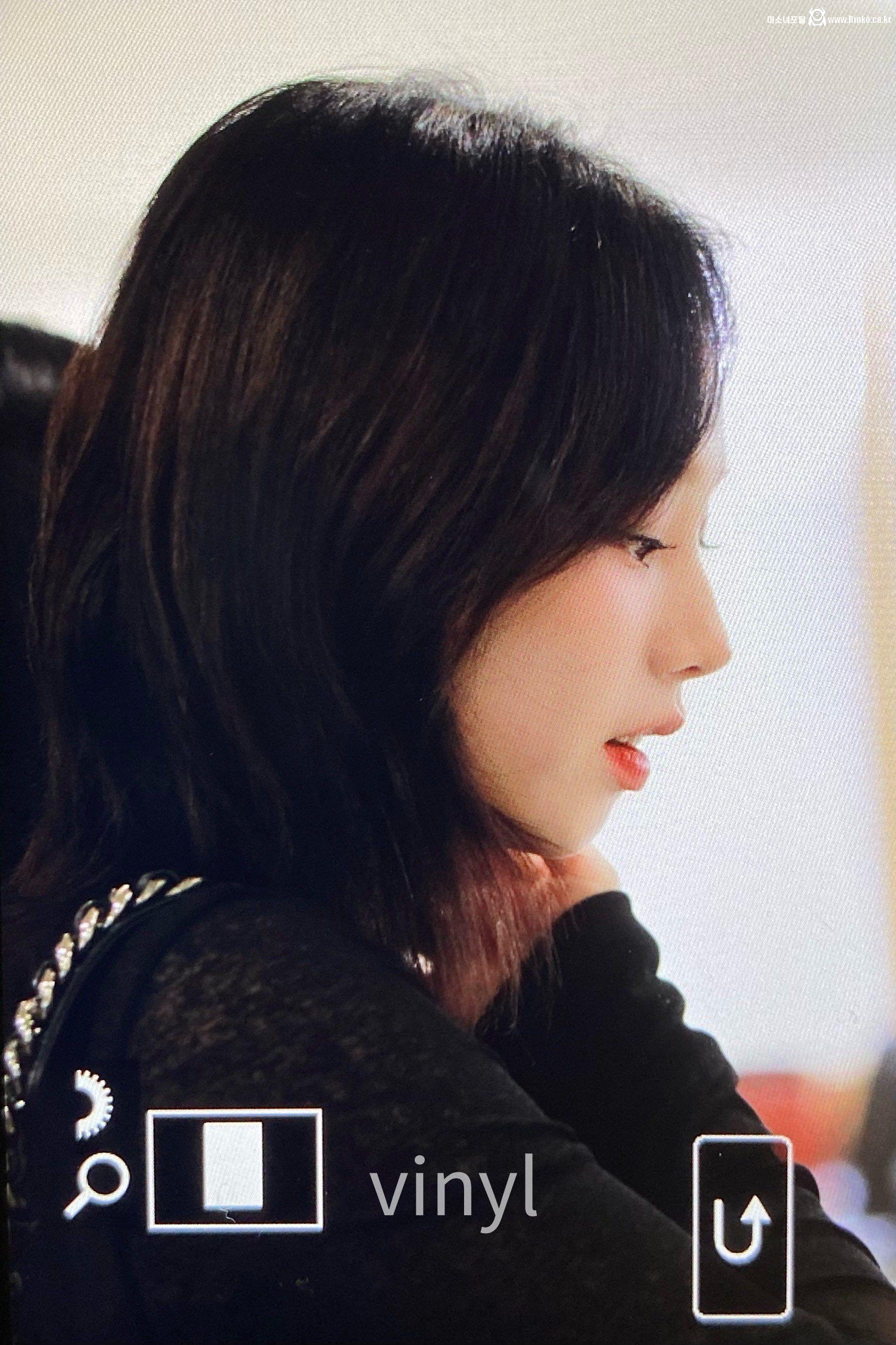 흑발 중단발 카리나