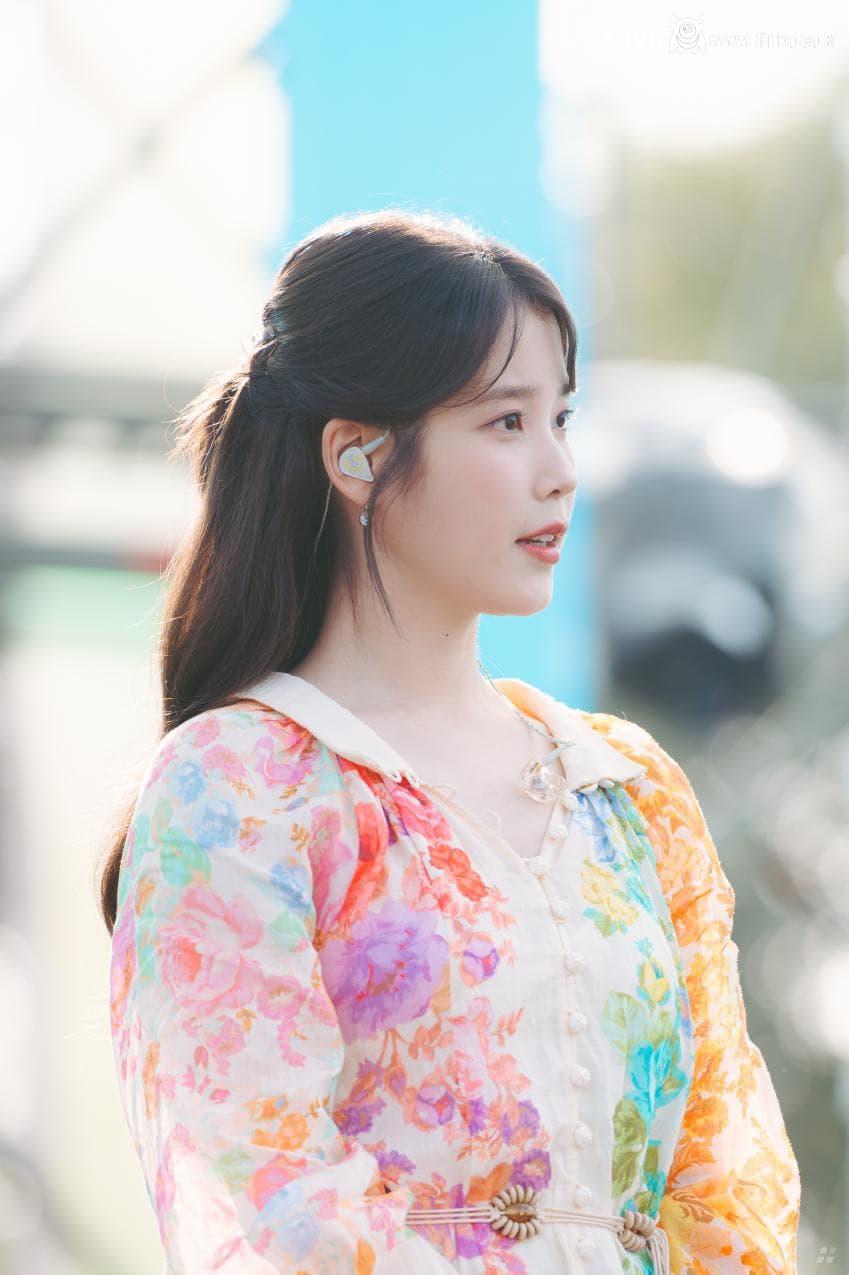 어제자 아이유 이슬라이브 페스티벌 움짤, 사진