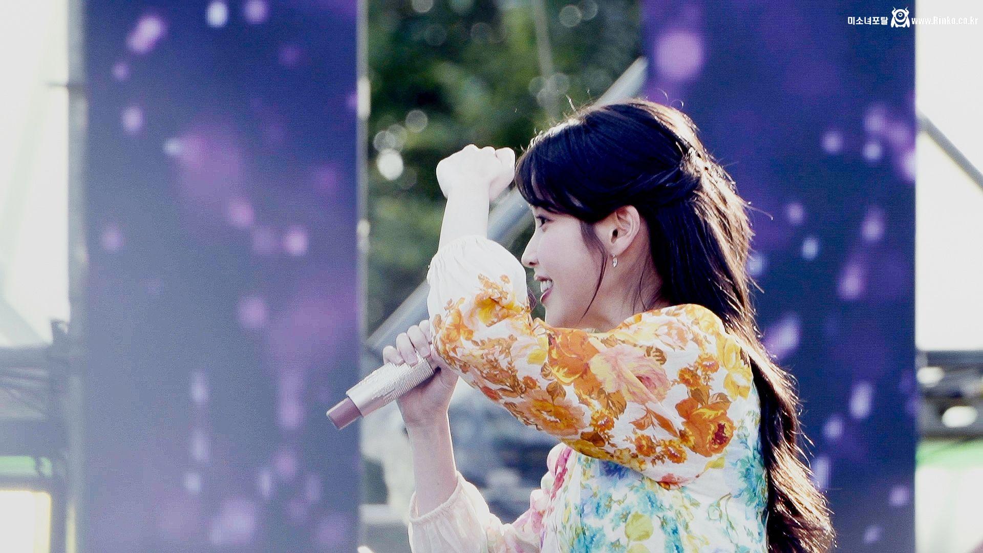 어제자 아이유 이슬라이브 페스티벌 움짤, 사진