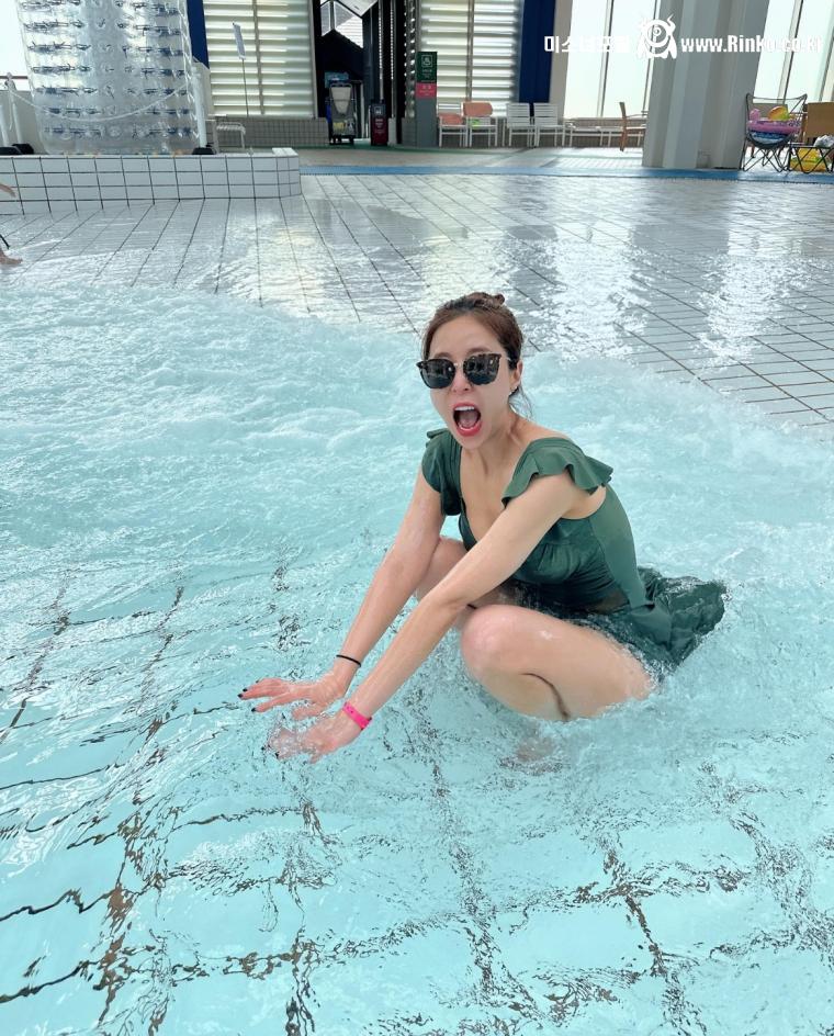 코요태 신지 수영복