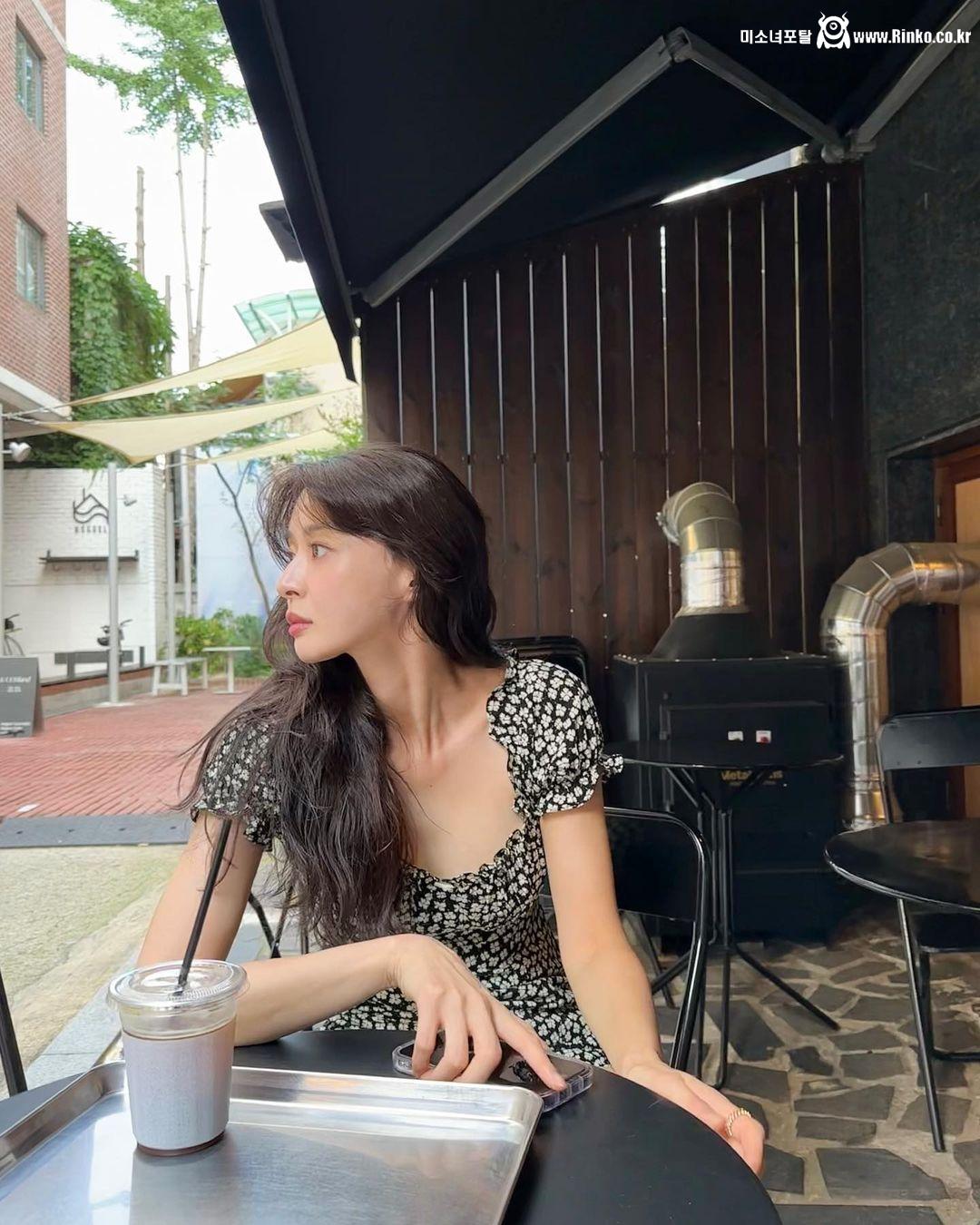 오늘자 권나라 인스타