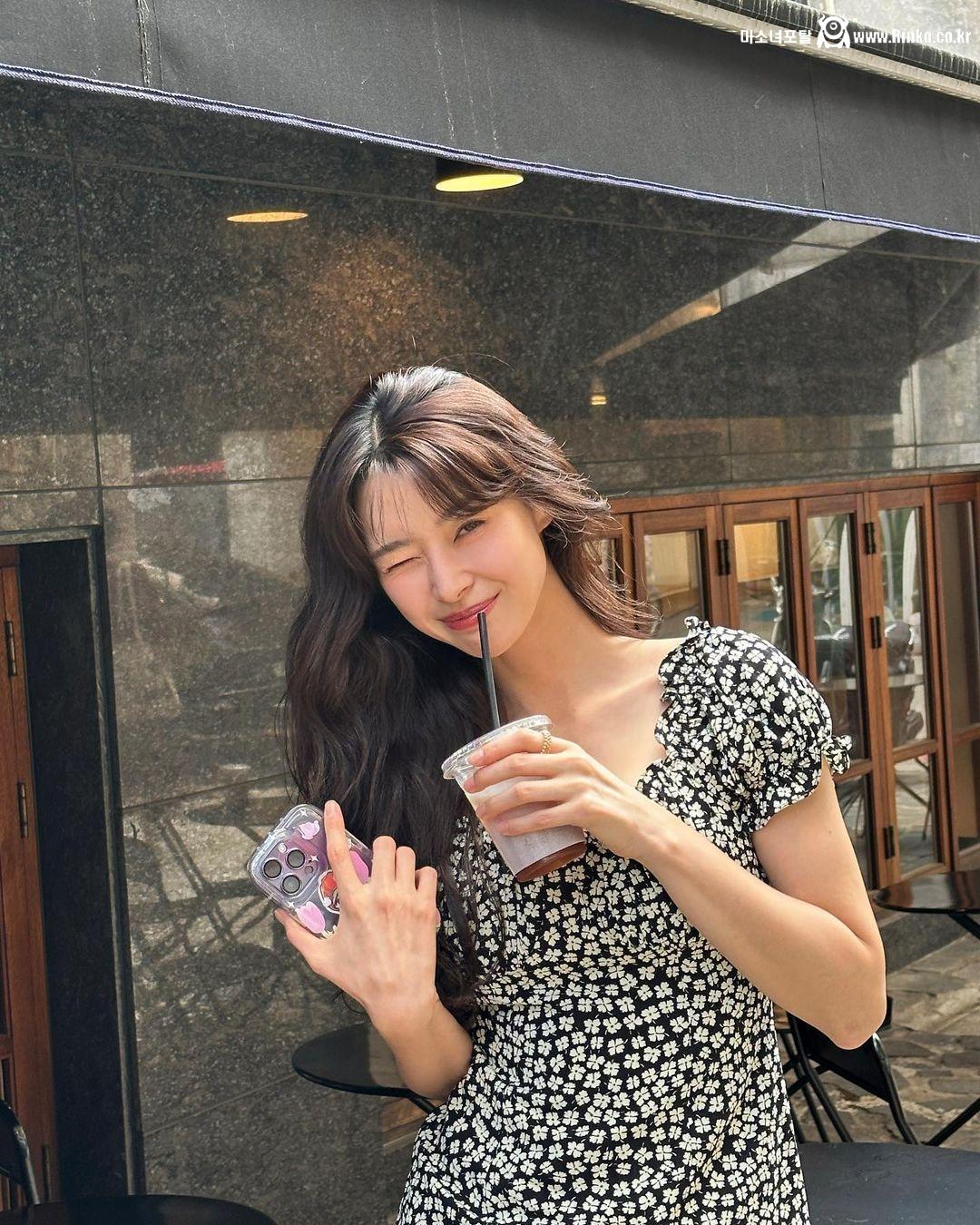 오늘자 권나라 인스타