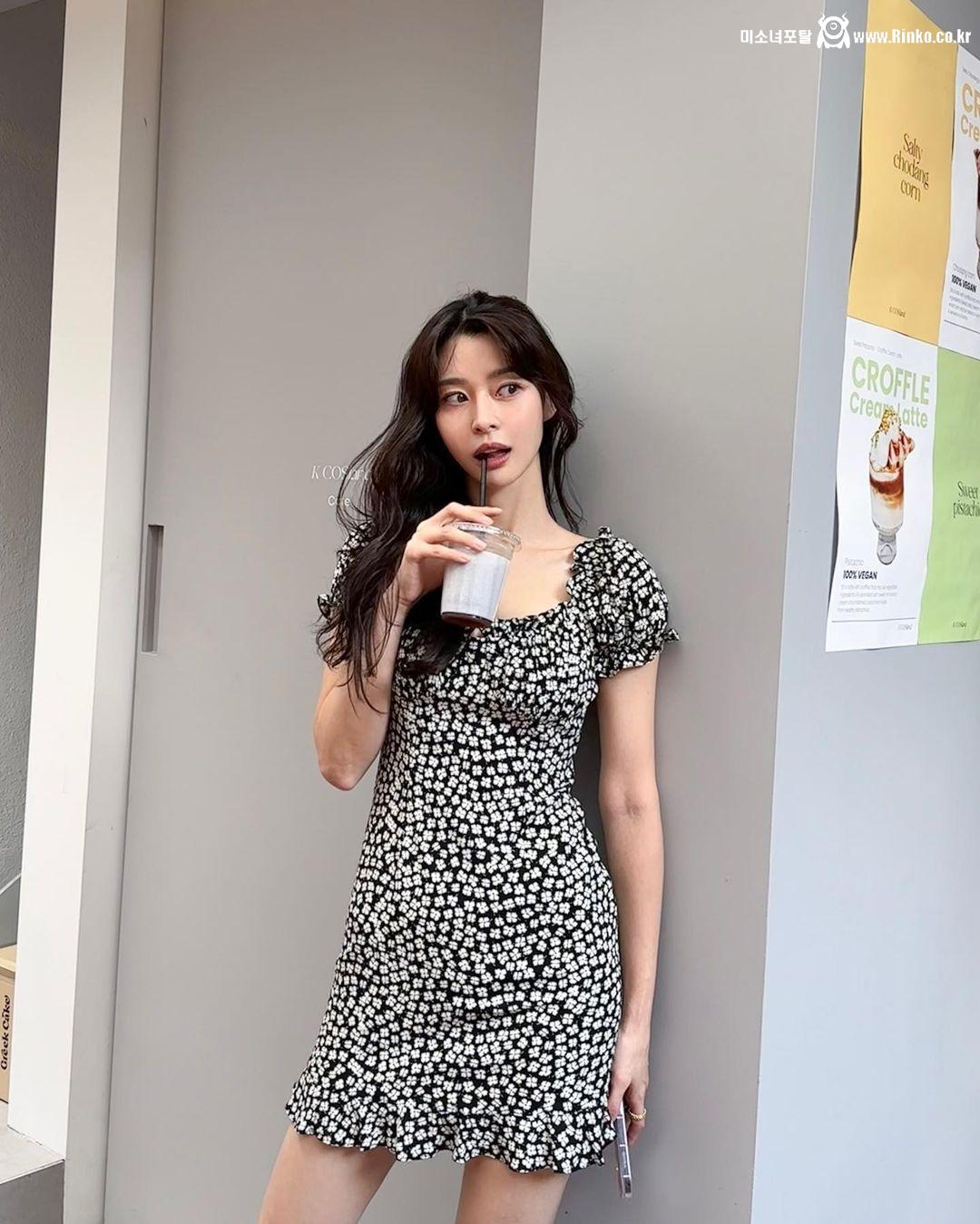 오늘자 권나라 인스타